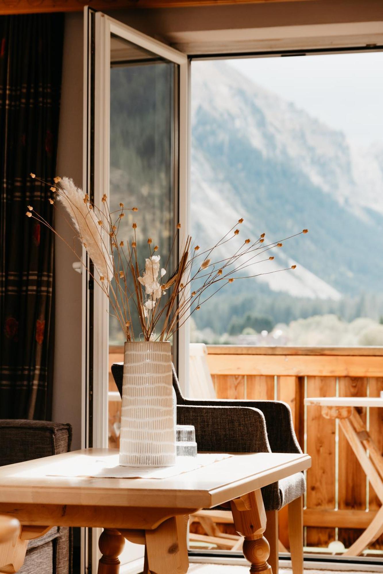 Hotel Hohenfels Tannheim Esterno foto